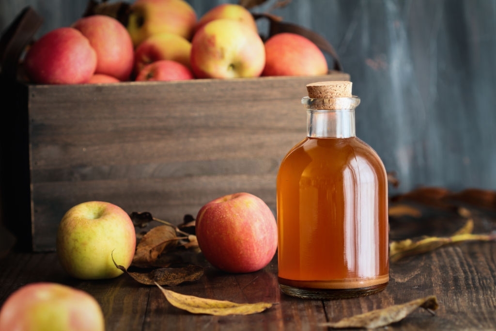 Apple Cider Vinegar Benefits & Side Effects