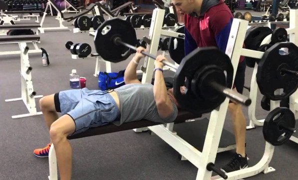 close grip bench press12